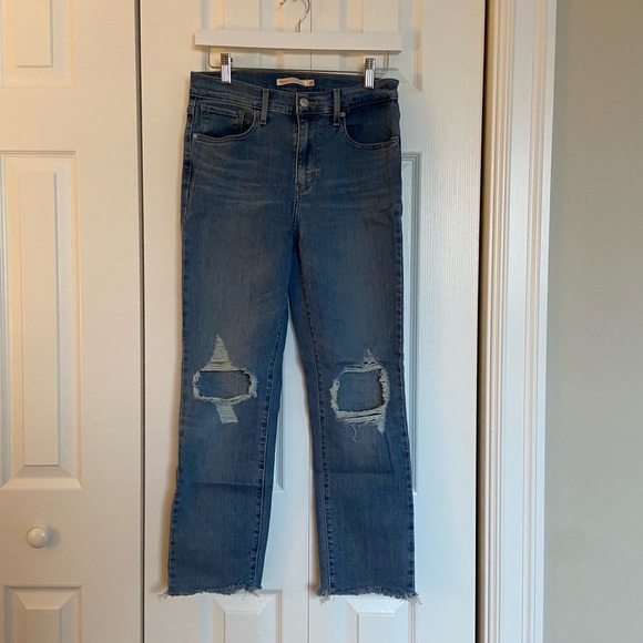 Levi’s High Rise Straight Crop Jeans - Picture 3 of 10